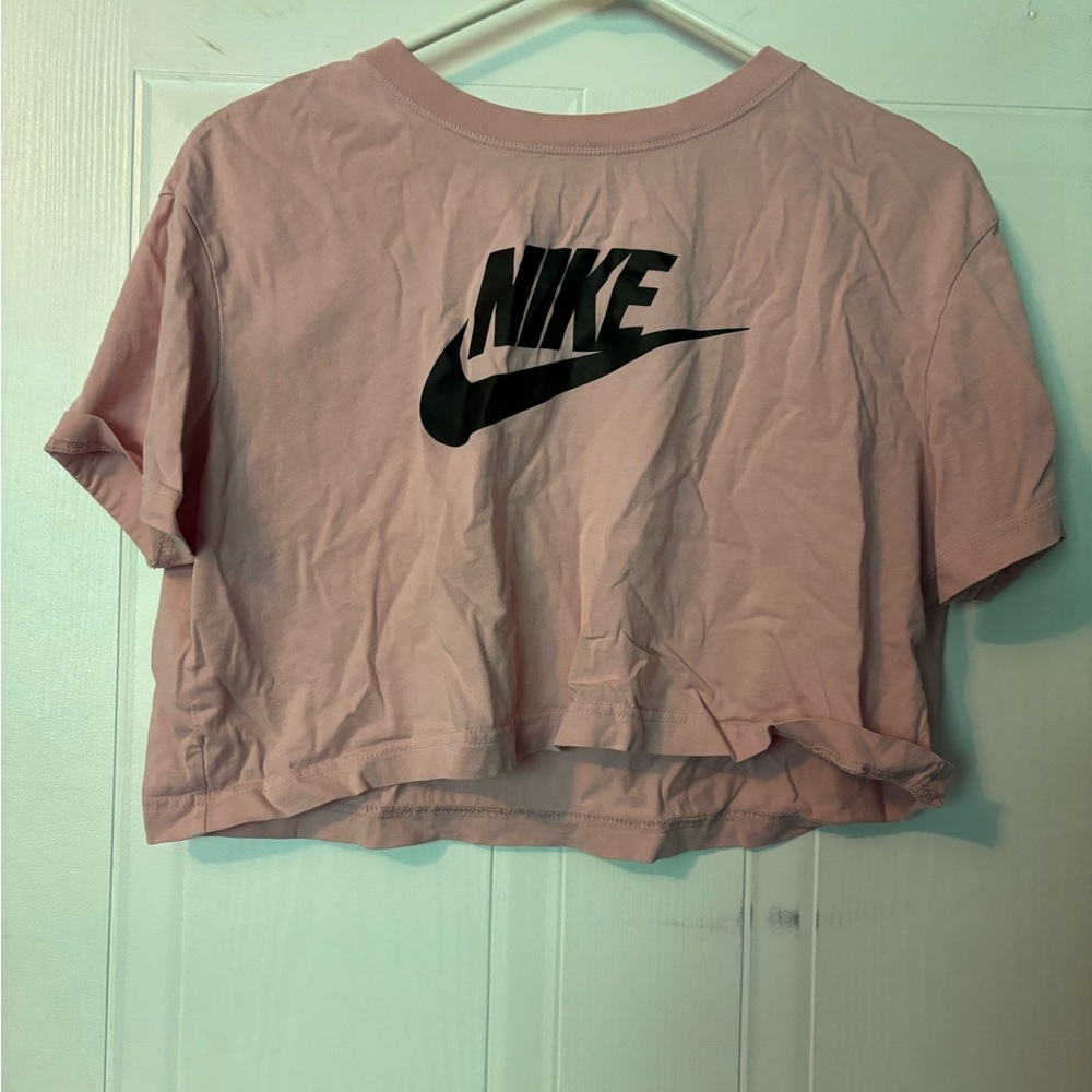 Women’s Cropped Athletic Tee